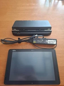 Fujitsu ARROWS Tab Q507PE Atom x5-Z8550 1.44GHz RAM 4GB Storage 64GB Win 10 Pro - Picture 1 of 13
