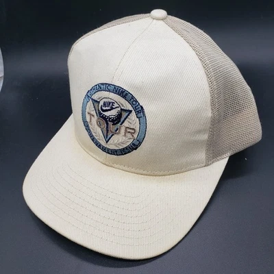Chapéu Nike Golf Tour Vintage Raro (Edição Torneio) Malha Traseira Alça Rotulada - Imagem 1 de 4
