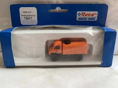 RAR!  Roco Unimog S  EF Feuerwehr München Katastrophenschutz 1:87 - Bild 1 von 2