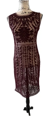 Catherine Malandrino Favorites Embroidered Mesh Lace Sheath Dress Burgundy Sz 2 - Imagem 1 de 4