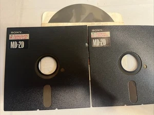 Sony MD-2D Floppy Discs Set Of 2 UNTESTED - Afbeelding 1 van 11