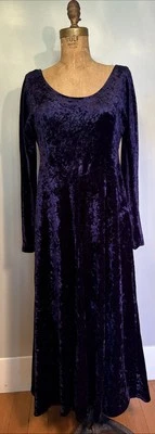 Maxi Vestido De Colección ALL THAT JAZZ Púrpura Real Crush Terciopelo Grunge Gótico Elfcore S/M Foto 1 de 4