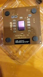 AMD Athlon XP 2200+ 1.8 GHz 256KB 266 MHz Socket 462 A K7 CPU AXDA2200DUV3C - Picture 1 of 3
