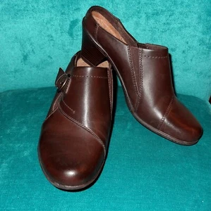 *NEW* Michel M 10M Brown Leather Clogs Details Comfort 2.3” Heel - Picture 1 of 6