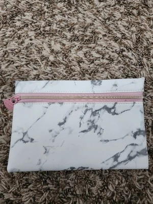 Bolsa de maquiagem IPSY Glam bolsa cosmética JANEIRO 2020 mármore branco - Imagem 1 de 3