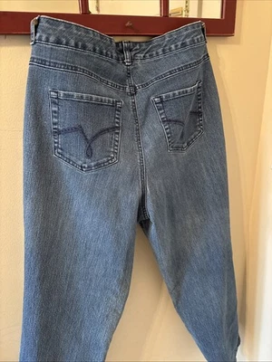 Just My Size Women Jeans 16W Avg Classic Fit Stretch Denim Embroidered Pockets - Image 1 of 4