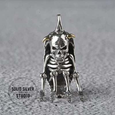 Dije medallón gótico colgante de demonio esqueleto oculto de plata 925 maciza ala escarabajo Foto 1 de 4