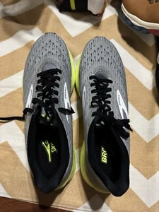 Brooks Herrenschuhe Größe 10,5 75 $ Preis fest  - Bild 1 von 5