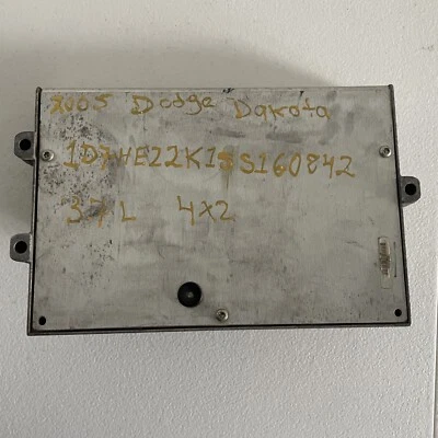 Dodge Dakota Raider 2005 3,7 L A/T 4x2 ECU ECM módulo de control del motor (P5602884AF) Foto 1 de 4