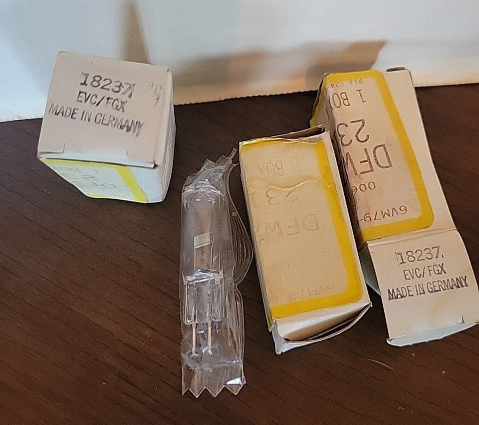 3 GE REPLACEMENT BULBS DFWZ-933 18237 EVC/FGX 20W 120V - Image 1 of 3