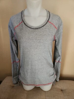 Top Lucy Tech a rayas, gris y rosa, mediano Foto 1 de 4