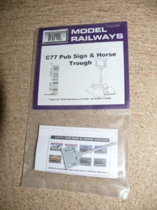 K23 Model Railways C77 Pub Sign & Horse Trough insegna pub e abbeveratoi per cavalli - Foto 1 di 1