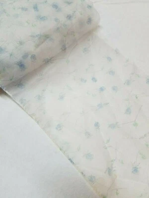 Vintage Blanco Transparente con Borde de Brotes de Rosa Azul 4,5 pulgadas de ancho 2 yardas Foto 1 de 2