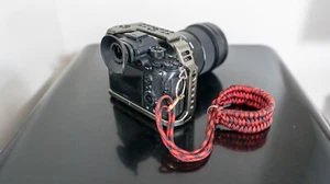 Custom camera wrist strap Hand Made Red Black soft and comfortable Paracord - Picture 1 of 17