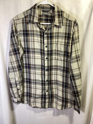 White Sierra Gray Plaid Medium Long Sleeve Cotton Blend Flannel Button Up B2 - Image 1 of 4