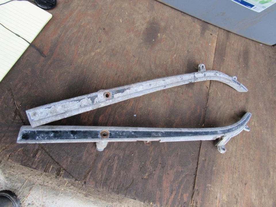 Honda VF750 S 1982 Sabre V45 guardabarros trasero soporte mango Foto 1 de 1