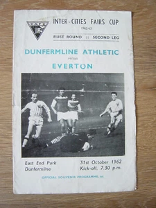1962 FAIRS CUP : DUNFERMLINE ATHLETIC v EVERTON - Picture 1 of 1