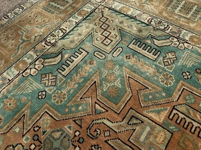 6x9 ANTIQUE RUG MUTED HANDMADE ORIENTAL vintage blue green rust clean heriz fine - Image 1 of 4