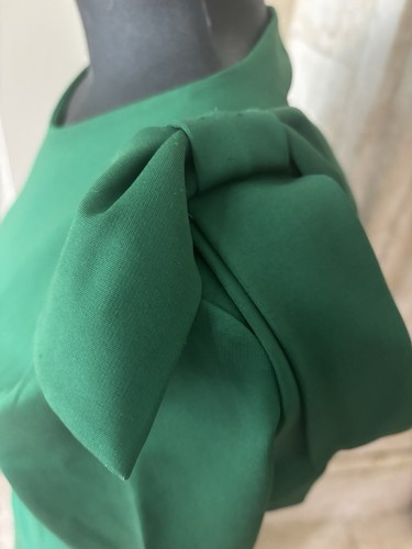 Abito nuovo senza etichette DSQUARED2 VERDE FIOCCO ACCENTO SCHIENA APERTA taglia L
