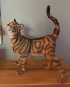 Large Breed Apart DANDY Cat Figurine by Country Artists 2002 Calico Kitty 70401 - Picture 1 of 3