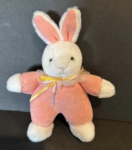 "Pasaporte de peluche rosa conejito de Pascua sonajero animal de peluche Lovey 9""" - Imagen 1 de 6