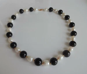 Vtg 14k Gold Beads Clasp Black Jade Large Potato Pearl Necklace - Picture 1 of 5