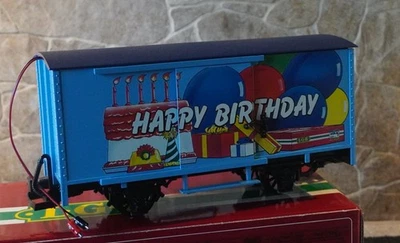 LGB 44352 (G GAUGE) COVERED FREIGHT CAR + ORIGINAL BOX - HAPPY BIRTHDAY TO YOU - Image 1 of 3
