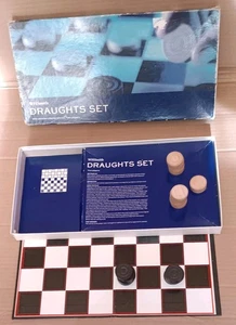 WHSmith DRAUGHTS SET With wooden playing pieces Two players Vintage Game Set - Picture 1 of 24