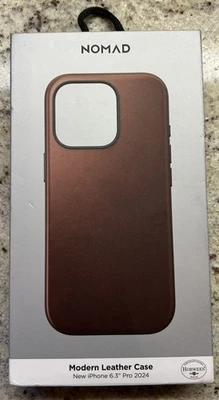 "Funda de cuero moderna Nomad rústica marrón iPhone 16 Pro-6,3"" nueva en caja" Foto 1 de 4