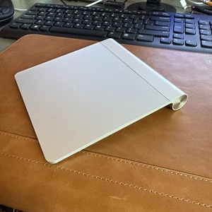 Apple A1339 Magic Trackpad 1 - Silver - Photo 1/4