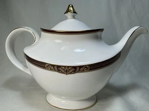Royal Doulton 'Tennyson' 5-Cup TEA POT - 2nd Quality - Picture 1 of 9