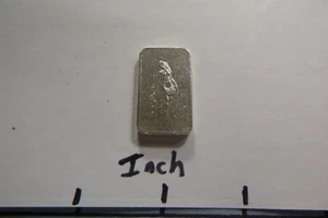 PAMP SUISSE LADY DROPPING FRUIT 20 GRAMS 1980'S VERY RARE 999 SILVER BAR 6POG - Picture 1 of 2