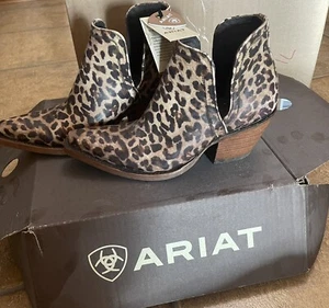 New in Box Women’s Ariat distressed leather Dixon Leopard Boots size 7 - Picture 1 of 5