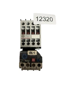 General Electric CL02A310T Contactor, Mod. 1, 24V, 110V/120V, 50/60Hz - Picture 1 of 2
