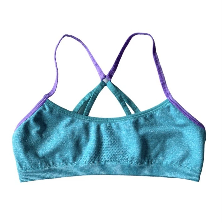 Bralettes Hanes sin costuras espalda cruzada sin cables niñas talla grande Foto 1 de 3