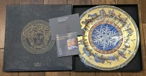 Rosenthal VERSACE CORTEGE DE NOEL 1998 CHRISTMAS PLATE NEW IN BOX & certificate - Picture 1 of 8