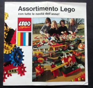 LEGO - piccolo  catalogo vintage - Novitàdell'anno in lire - treno - System - Foto 1 di 8