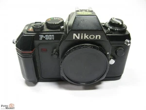 Set: Nikon F-301 SLR Kamera body + Vivitar Macro-Ringe 3 St. 12, 20, 36 mm - Picture 1 of 5