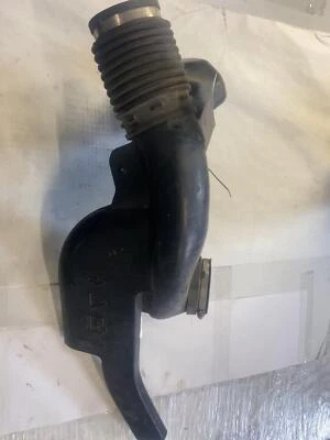 Chevrolet Tahoe 2003-2006 filtro de aire 5,3 L usado OEM 25873812 Foto 1 de 4