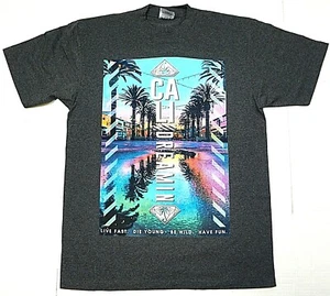 CALIFORNIA DREAMIN T-shirt Cali West Coast Urban Streetwear Men's Tee Gray New - Picture 1 of 2