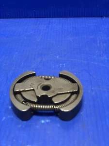 POULAN 2250 2450 2550 MOTORSÄGE KUPPLUNG -------------- KOSTENLOSER VERSAND 2250 - Bild 1 von 1