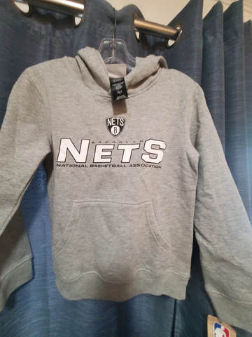 BROOKLYN NETS -NBA Kid's Unisex Long Sleeve Gray Hoodie/Sweatshirt Small (8) NWT Cover