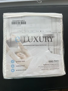 Protector de colchón impermeable con hoyuelos eLuxurySupply - Blanco - Tamaño: cal king - Imagen 1 de 2