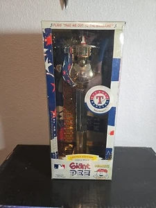 EDICIÓN LIMITADA CHARLIE BROWN TEXAS RANGERS ORO MUSICAL PEZ GIGANTE - NUEVO EN CAJA - Imagen 1 de 4