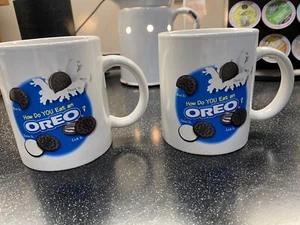 How Do You Eat Your Oreo’s Dunk It, Bite It,Twist It, Lick It By Houston Harvest - Picture 1 of 3