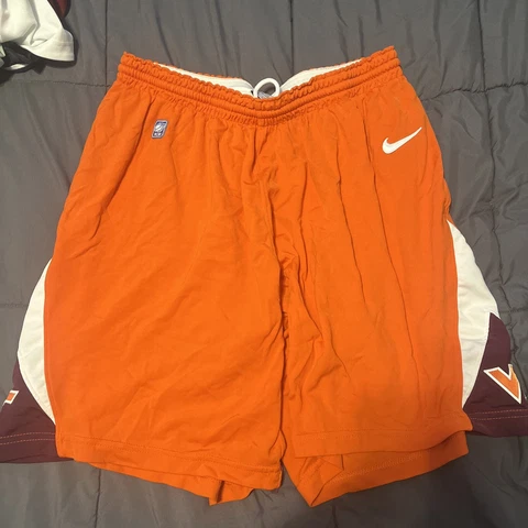 Nike Virginia Tech Hokies team issued women’s basketball shorts XL Cover