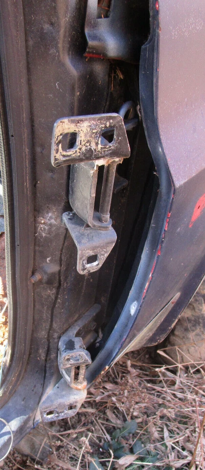 73-87 Chevy GMC Truck Set of Passengerside Door Hinges - Image 1 of 3