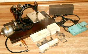 🙂 Antike elektrische Western Wilcox & Gibbs Nähmaschine mit Fußpedal & Extras 🙂 - Bild 1 von 12