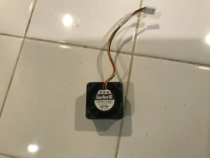 Sanyo Denki San Ace Ventola 40 mm - 12 V - 16 CFM - spessore 28 mm - 109P0412h301 - Foto 1 di 5