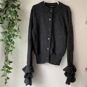Alvin Valley - Gray 100% Merino Wool Sweater - Long Ruffled Sleeve Cardigan - Picture 1 of 5